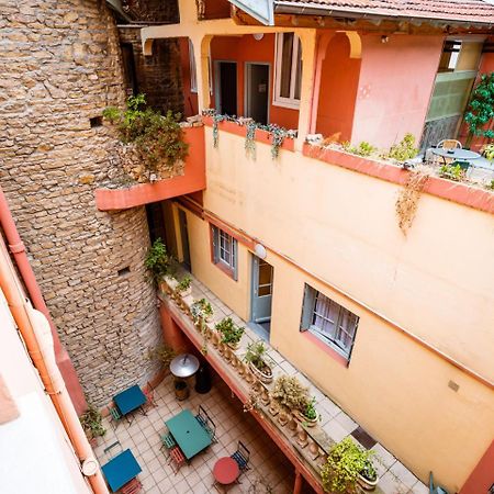 Отель Au Patio Morand Лион Экстерьер фото